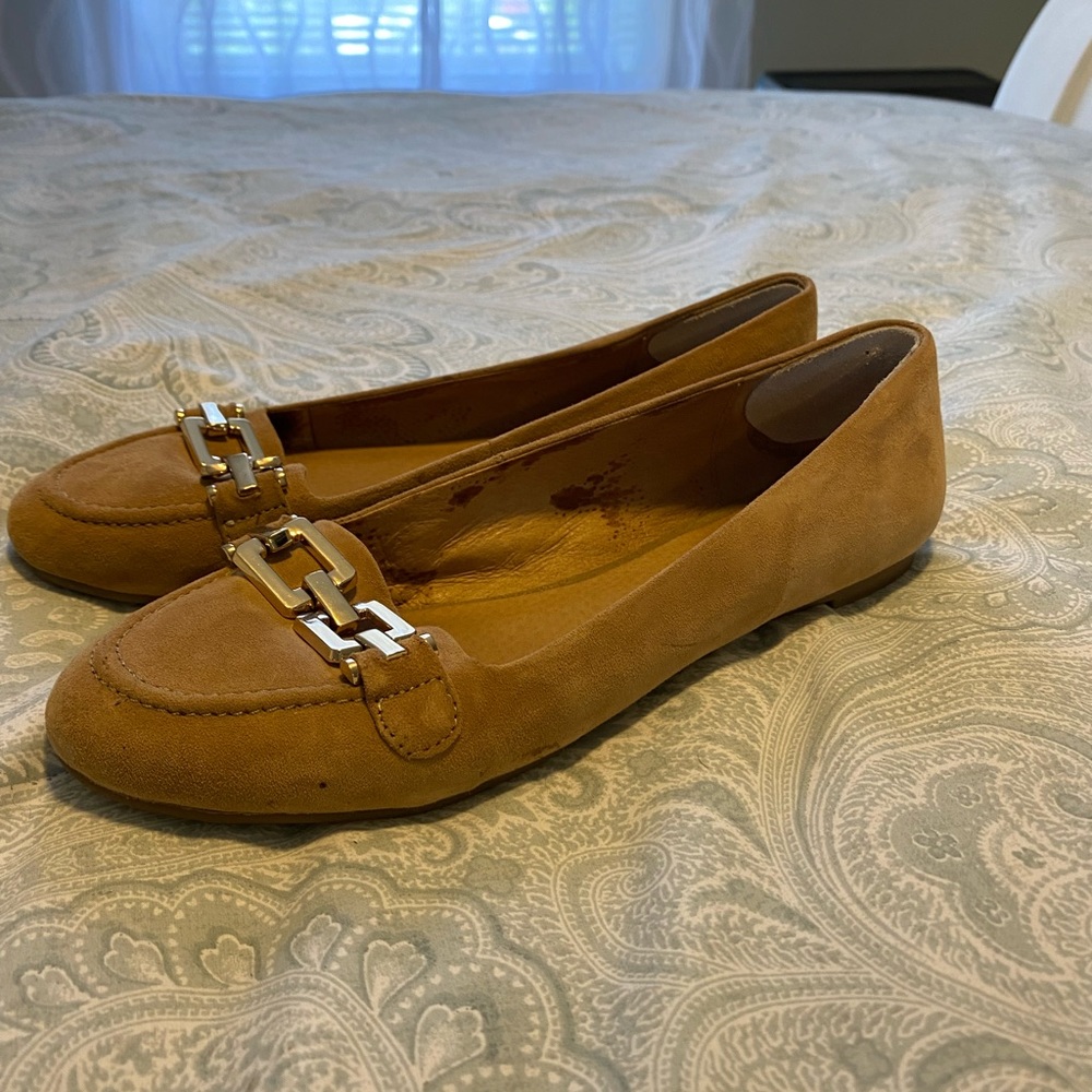 Aldo tan suede flats.